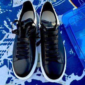 Used - Larry Leather Lace-Up Platform Sneakers with Spiked Trim